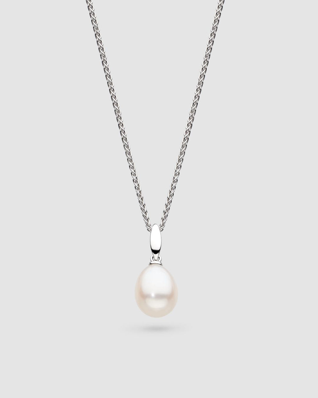 Revival Classic Pearl Necklace