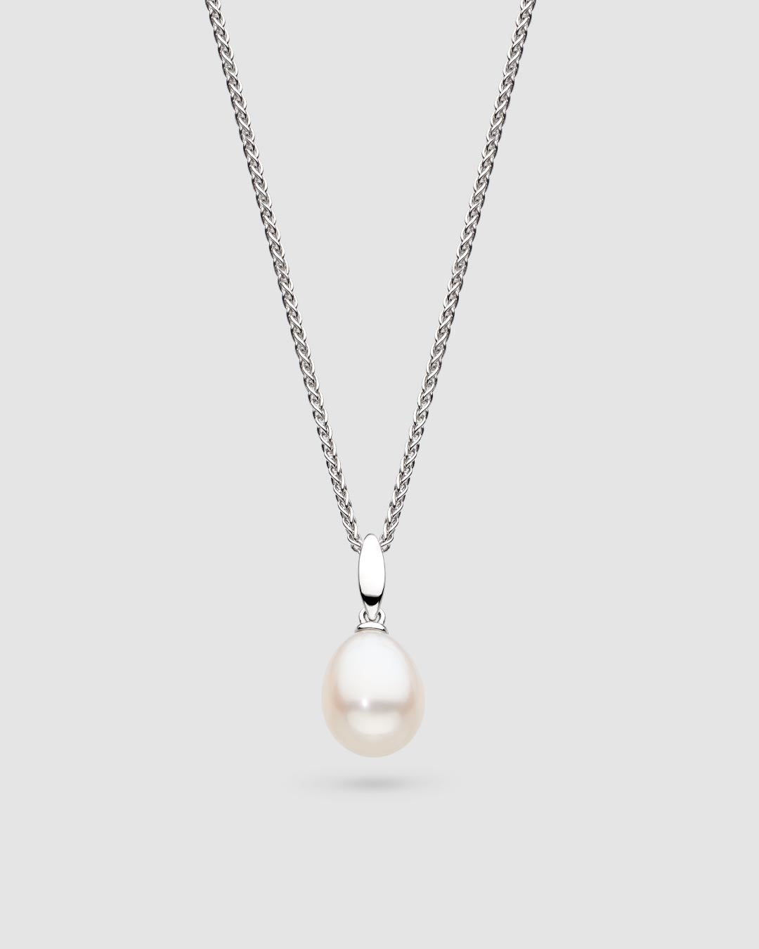 Revival Classic Pearl Necklace