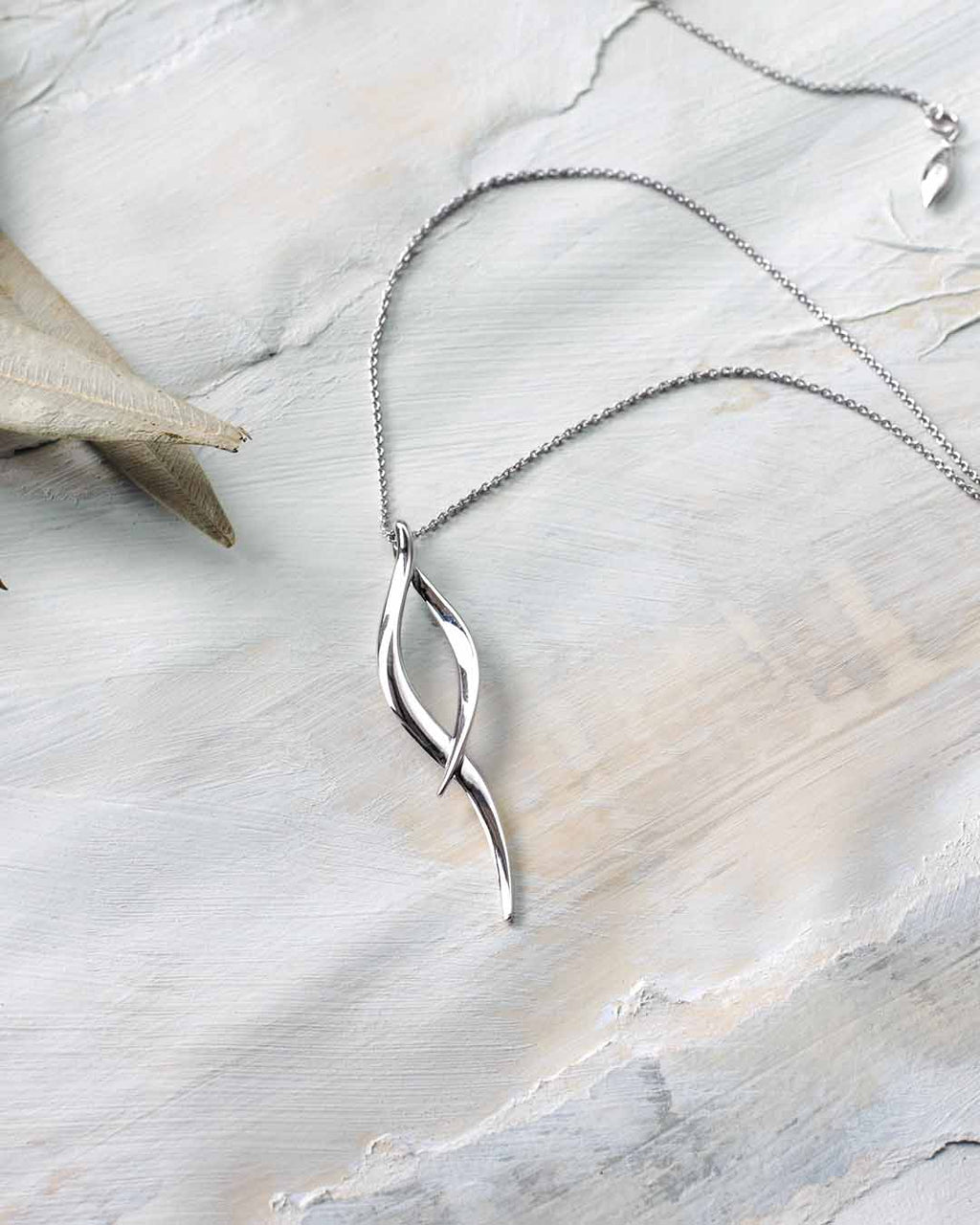Entwine Twine Twist Necklace