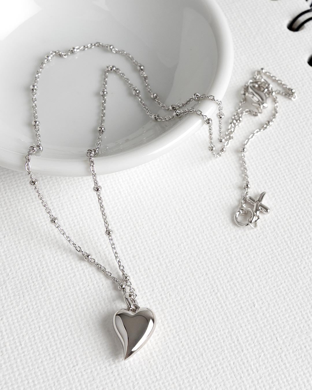 Desire Kiss Midi Heart Ball Chain Necklace