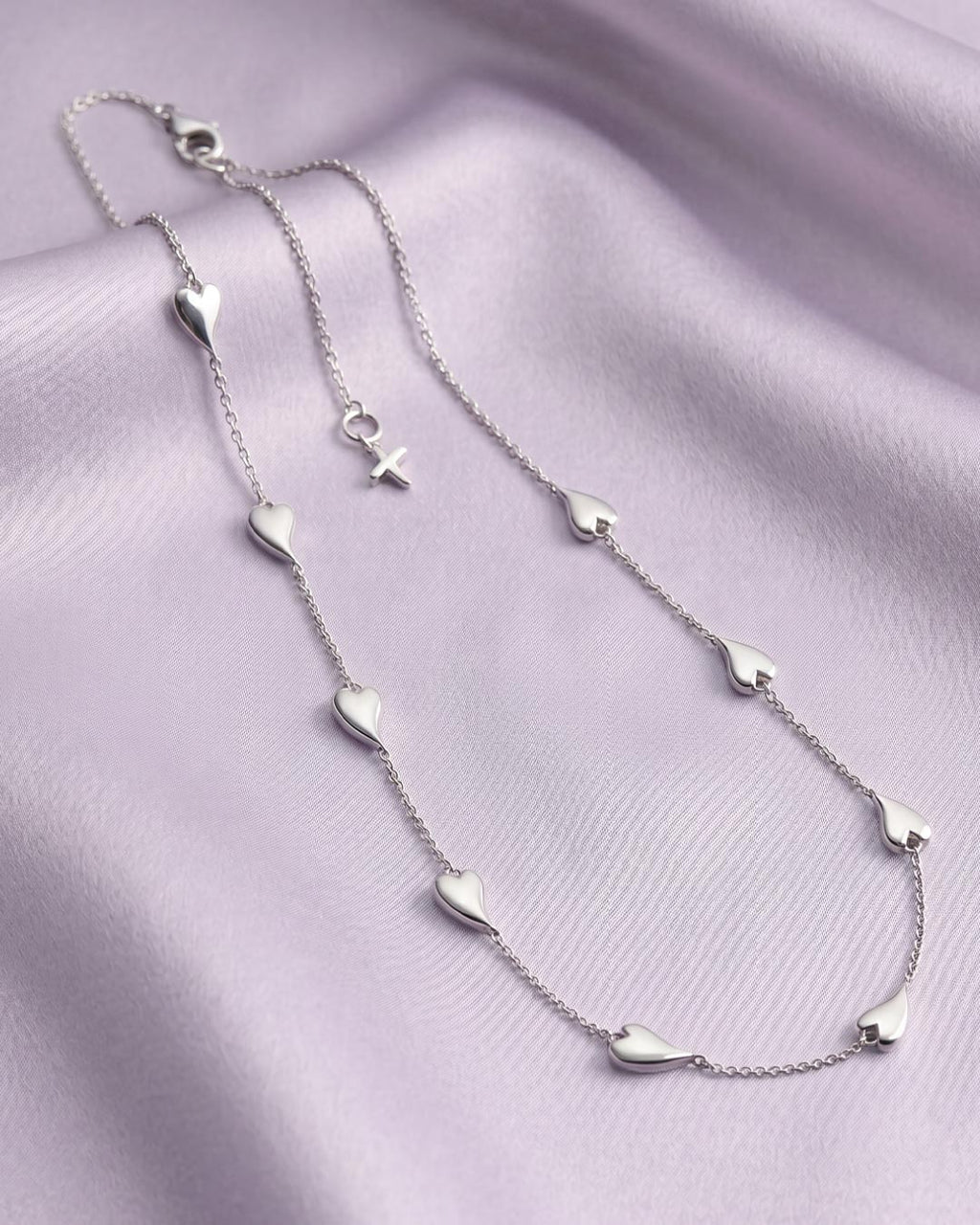Desire Kiss Heart Station Necklace
