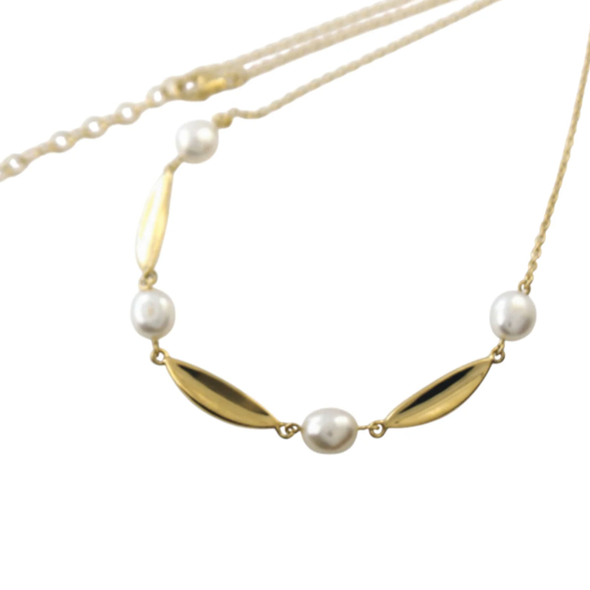 Leaf link pearl necklace