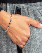 Desire Kiss Linking Hearts Bracelet