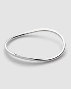 Bevel Cirque Slim Wave Bangle