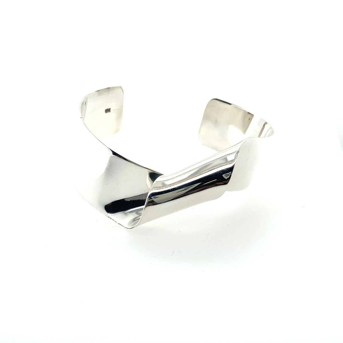 Large cuff twist bangle