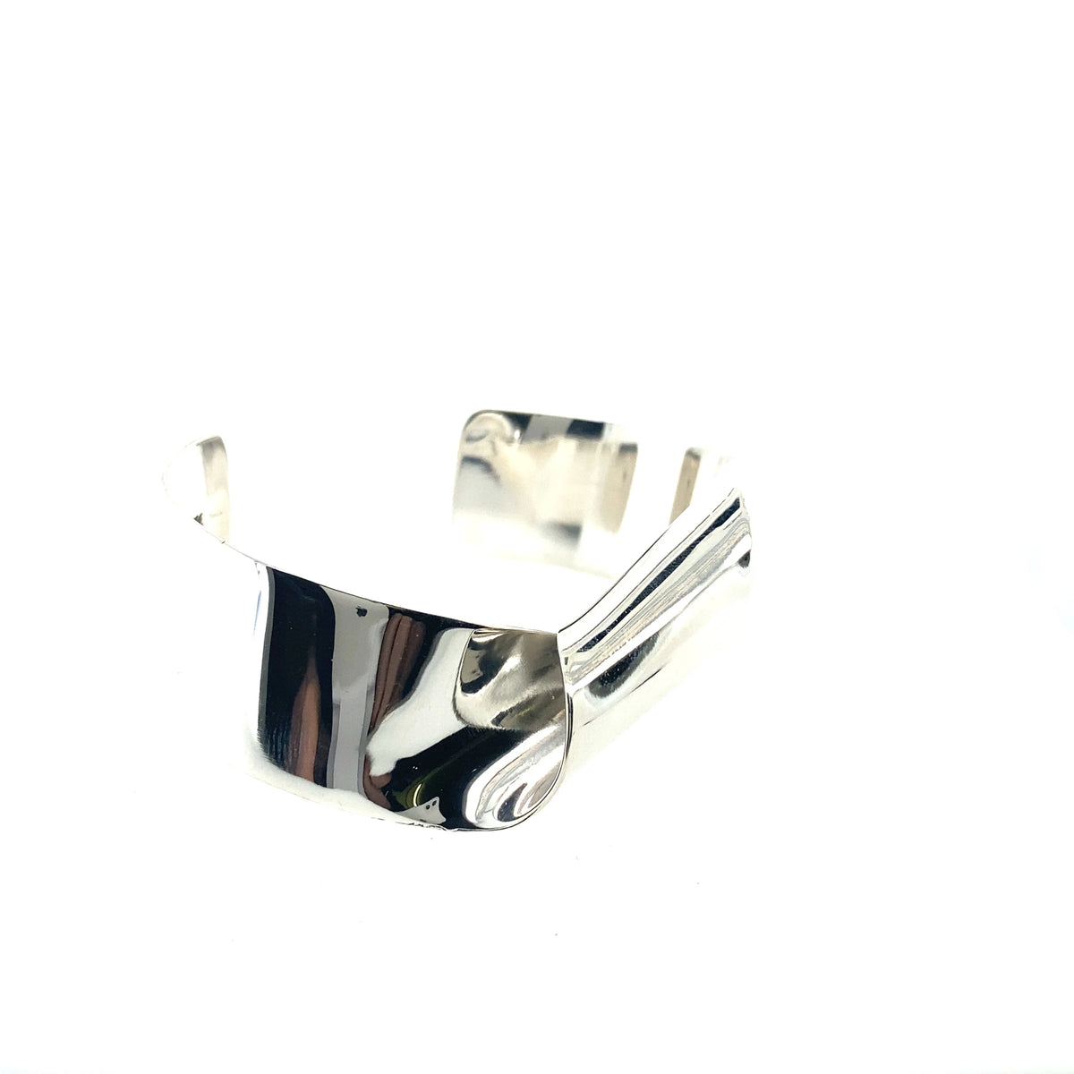 Large cuff twist bangle