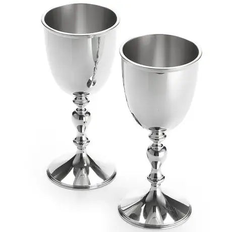 Gift Boxed Sovereign Goblets Pair