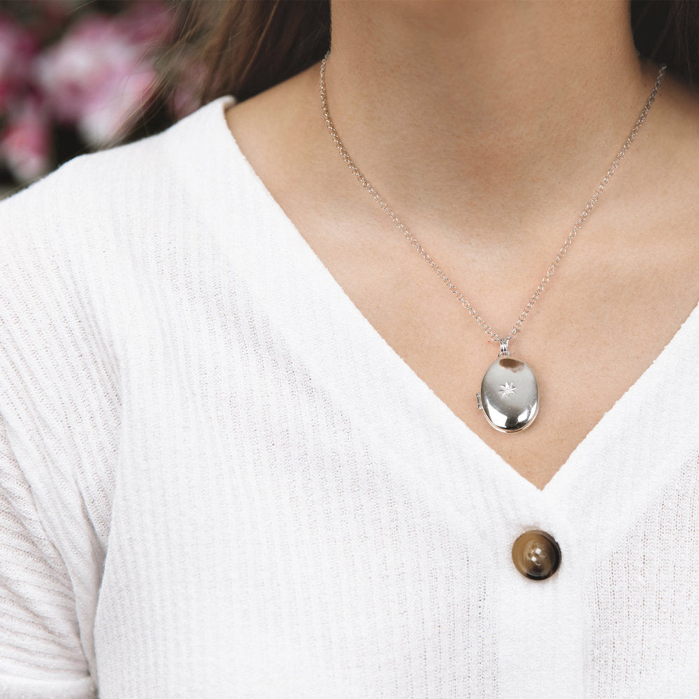 Hot Diamonds Confident Oval Locket